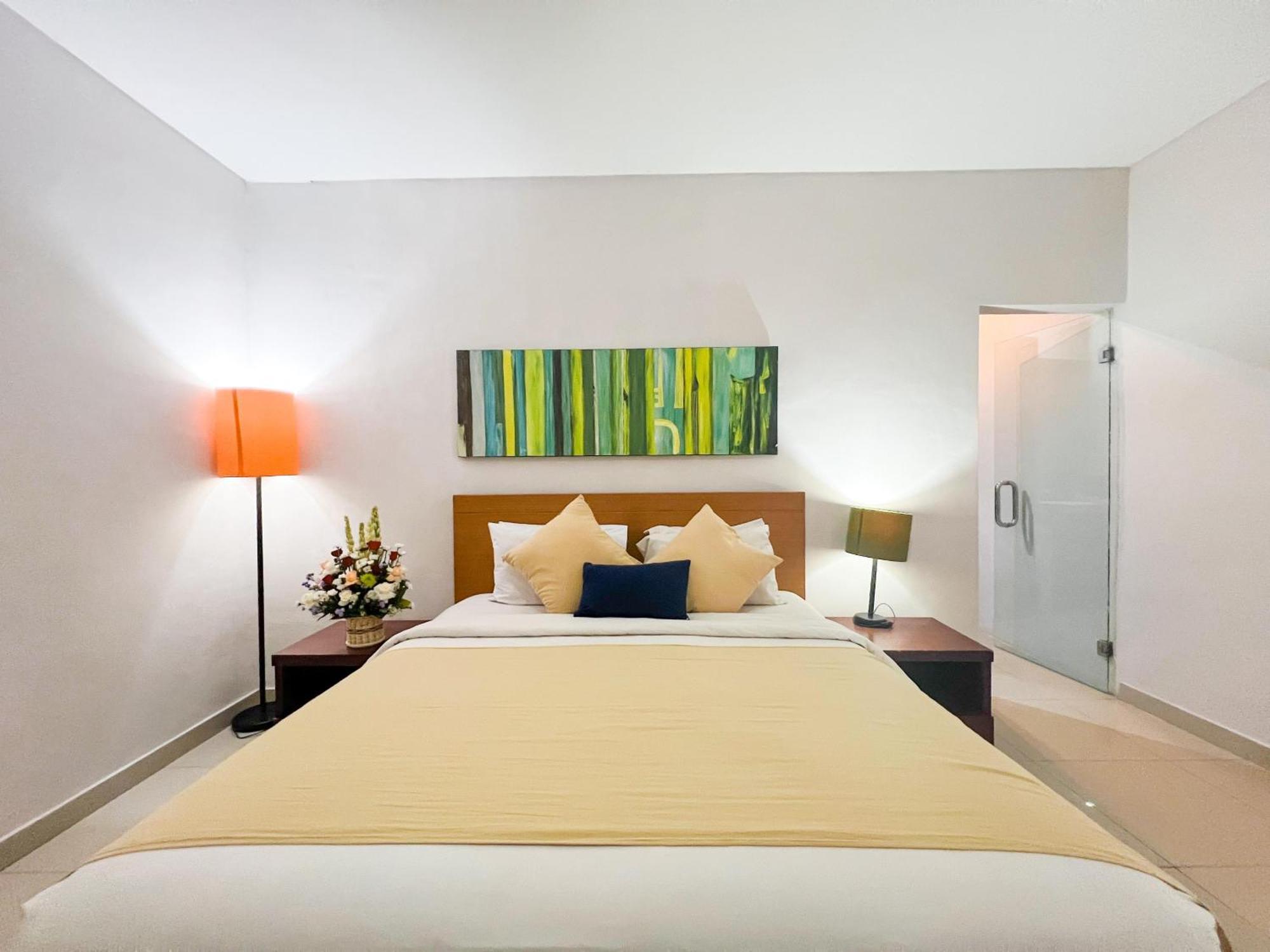 Apple Villas & Apartments Kerobokan  Exterior photo