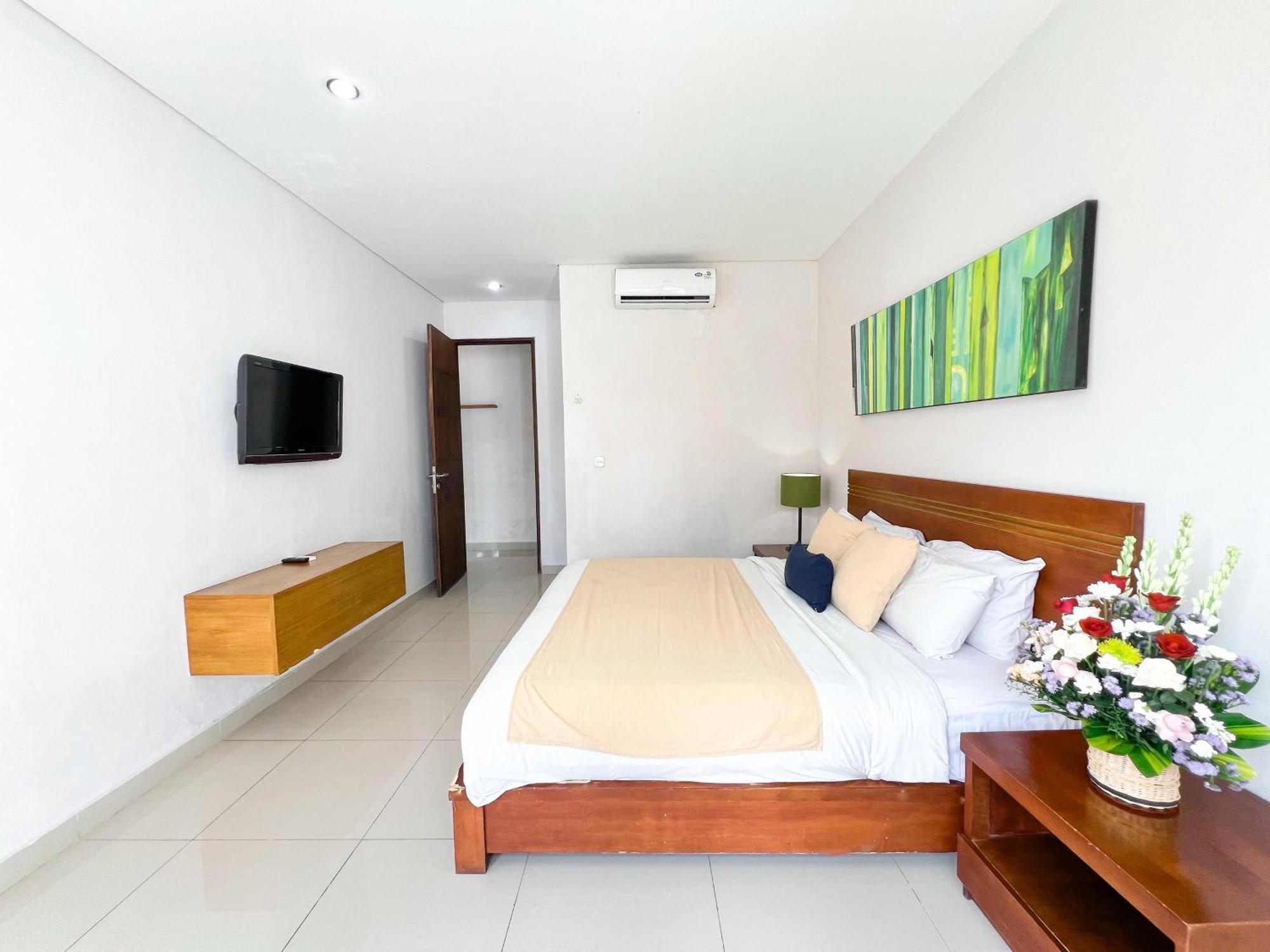 Apple Villas & Apartments Kerobokan  Exterior photo