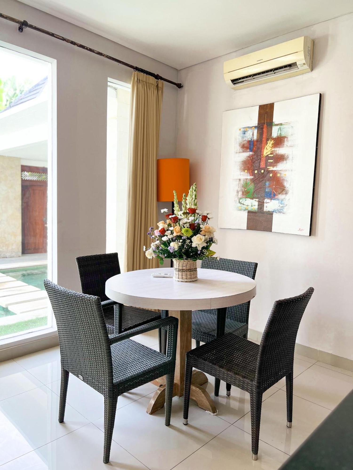 Apple Villas & Apartments Kerobokan  Exterior photo