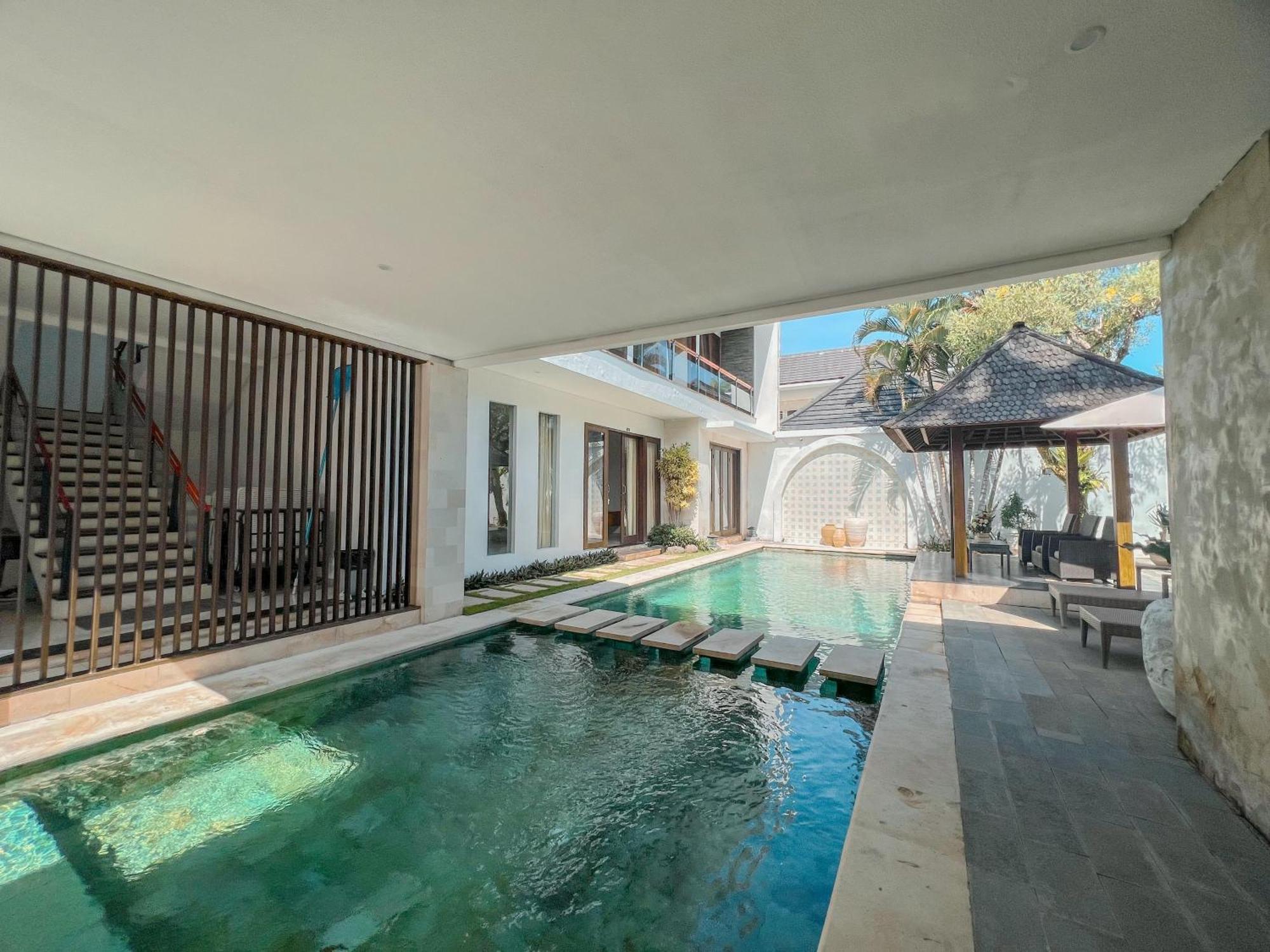 Apple Villas & Apartments Kerobokan  Exterior photo