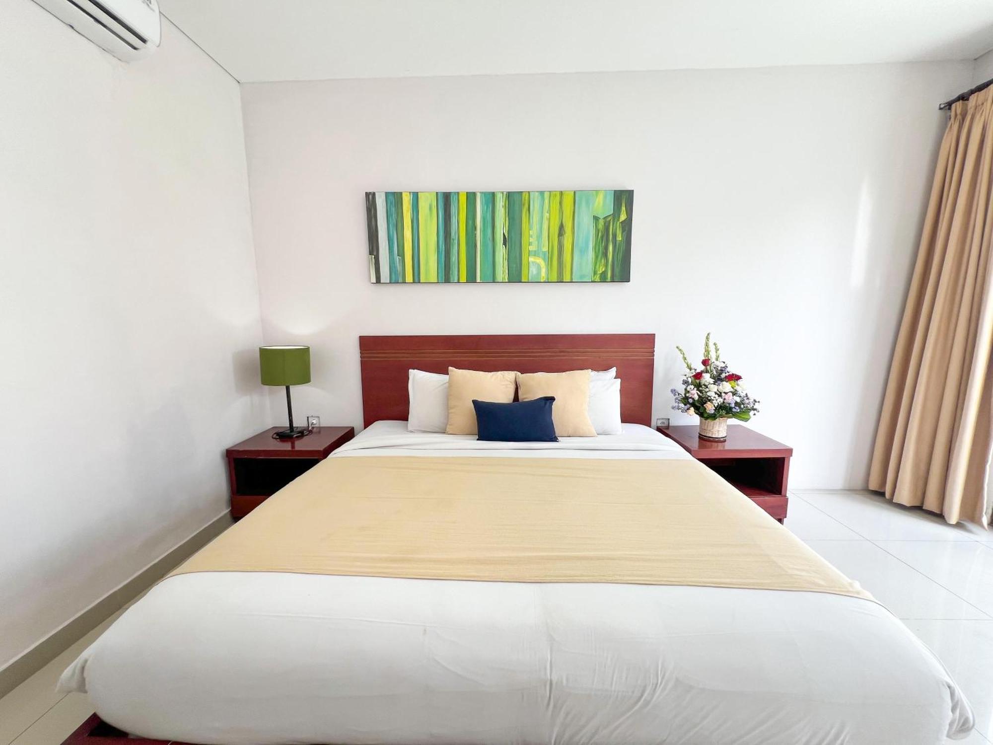 Apple Villas & Apartments Kerobokan  Exterior photo
