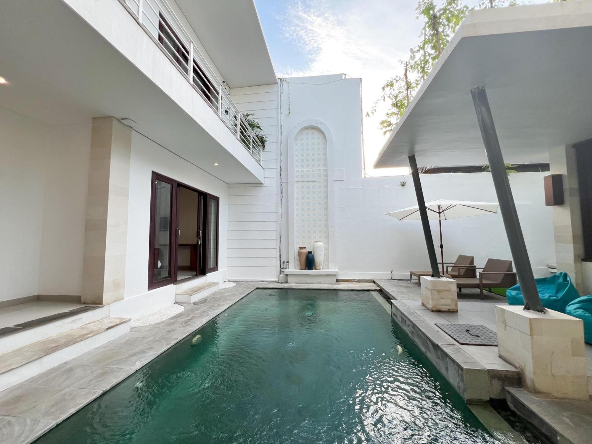 Apple Villas & Apartments Kerobokan  Exterior photo